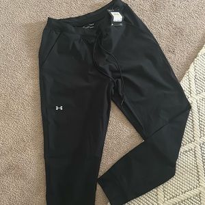 NWT women’s medium under armour joggers